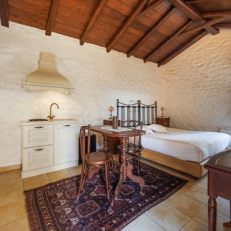Lithos Stone Suites Areopoli Cameră foto