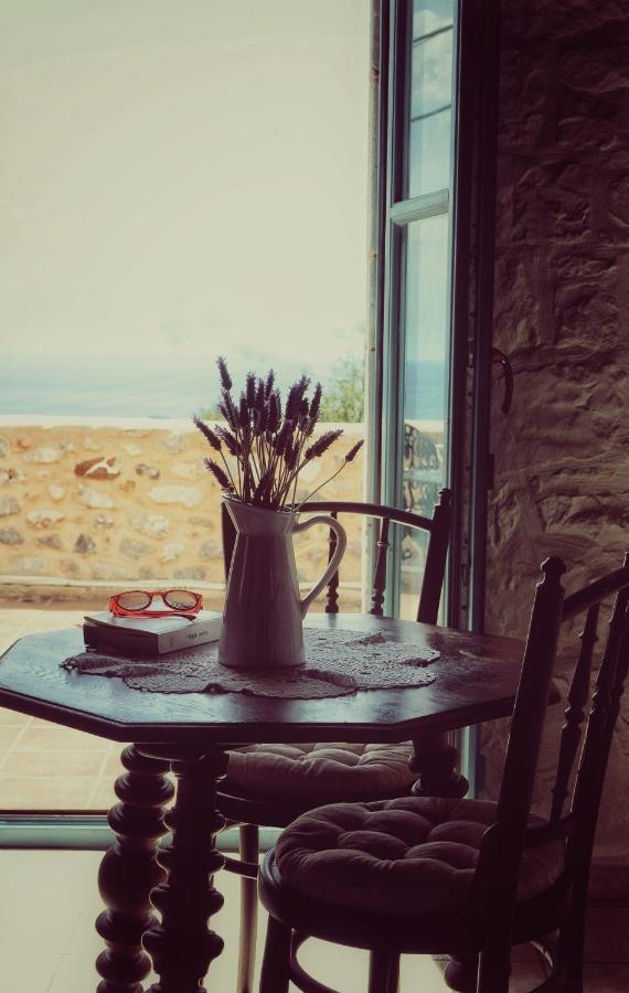 Lithos Stone Suites Areopoli Exterior foto