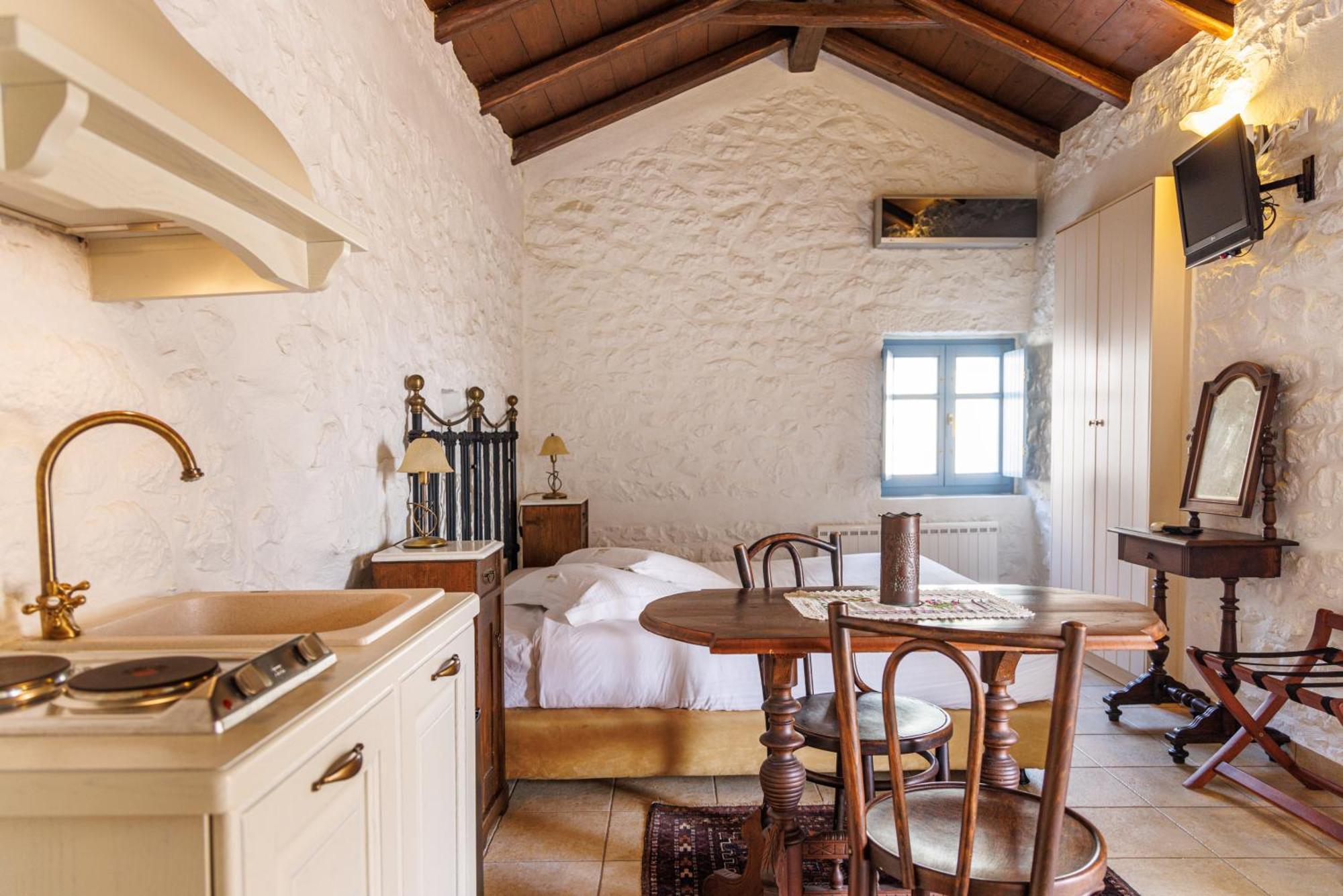 Lithos Stone Suites Areopoli Cameră foto